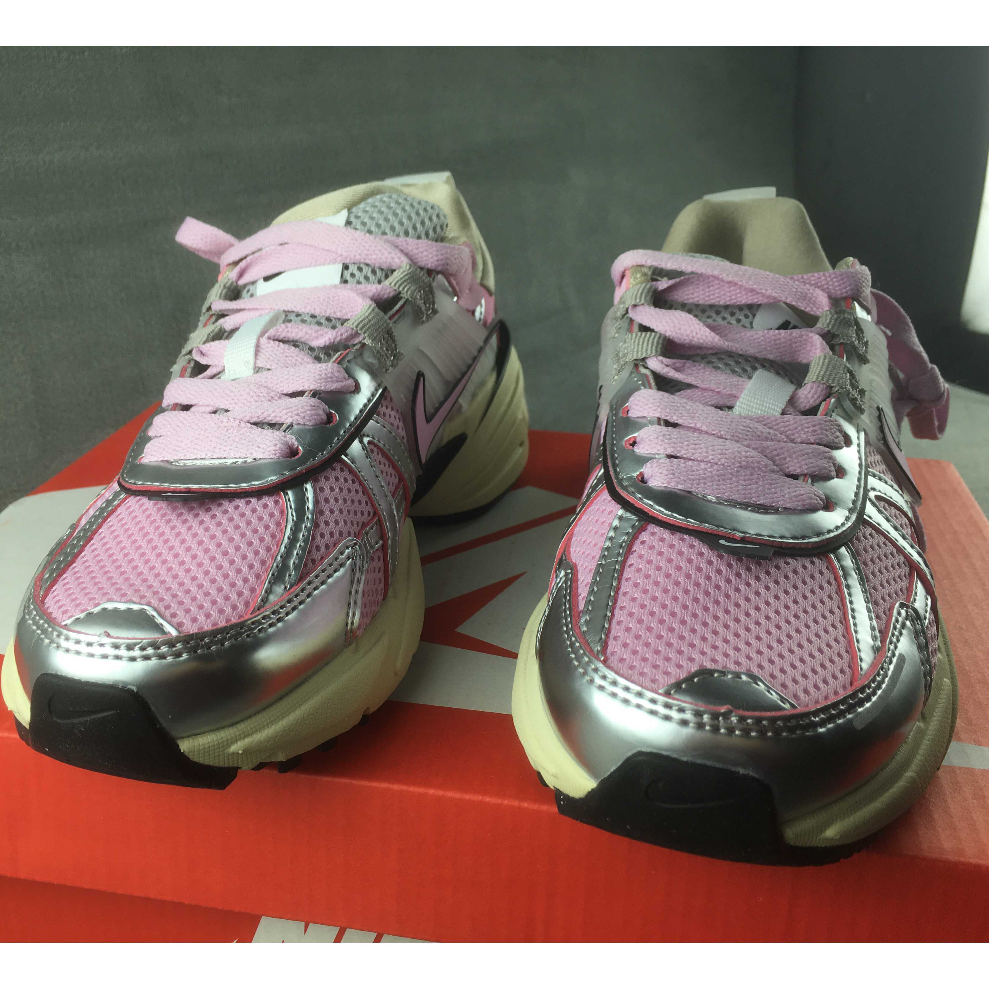 Nike V2K Runtekk Sneaker          fd0736-005  - DopestKickz