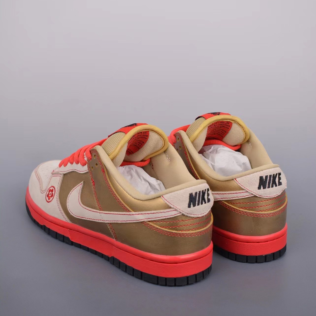 Nike SB ZOOM Dunk Low Sneakers     304292 771698 - DopestKickz