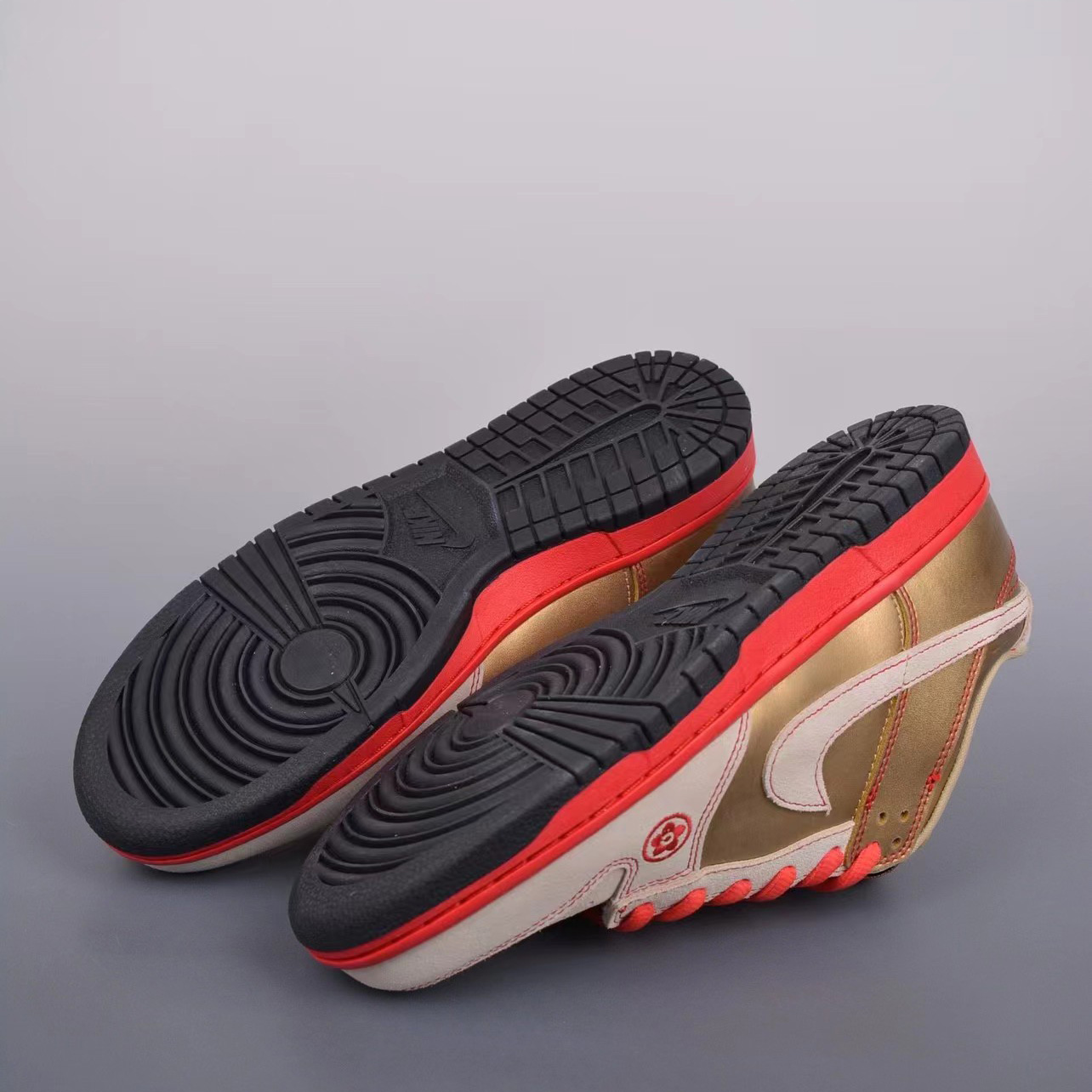 Nike SB ZOOM Dunk Low Sneakers     304292 771698 - DopestKickz