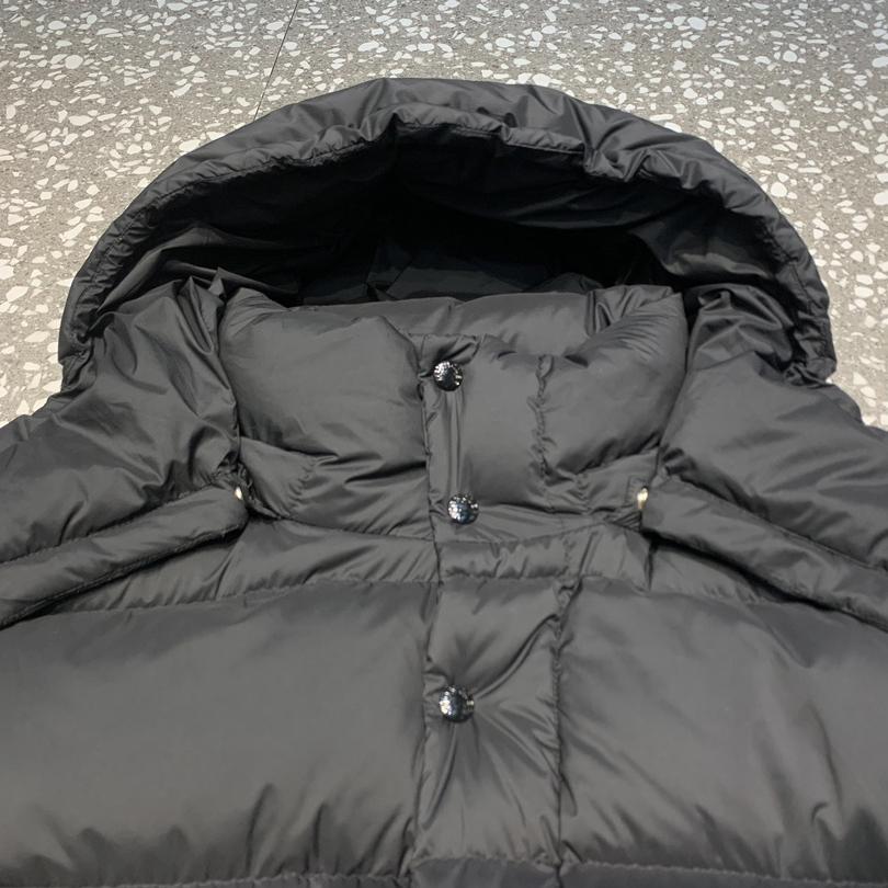 Moncler Vezere Short Down Jacket - DopestKickz