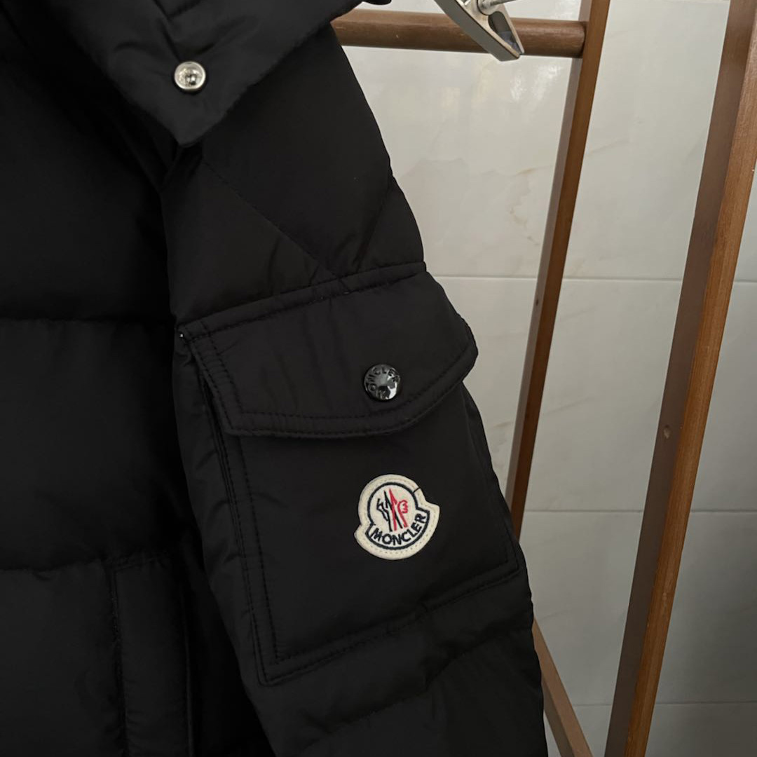 Moncler Vezere Short Down Jacket - DopestKickz
