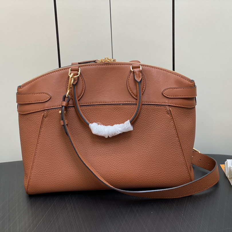 Louis Vuitton Lock It MM (36 x 29 x 15 cm)  M22925 - DopestKickz