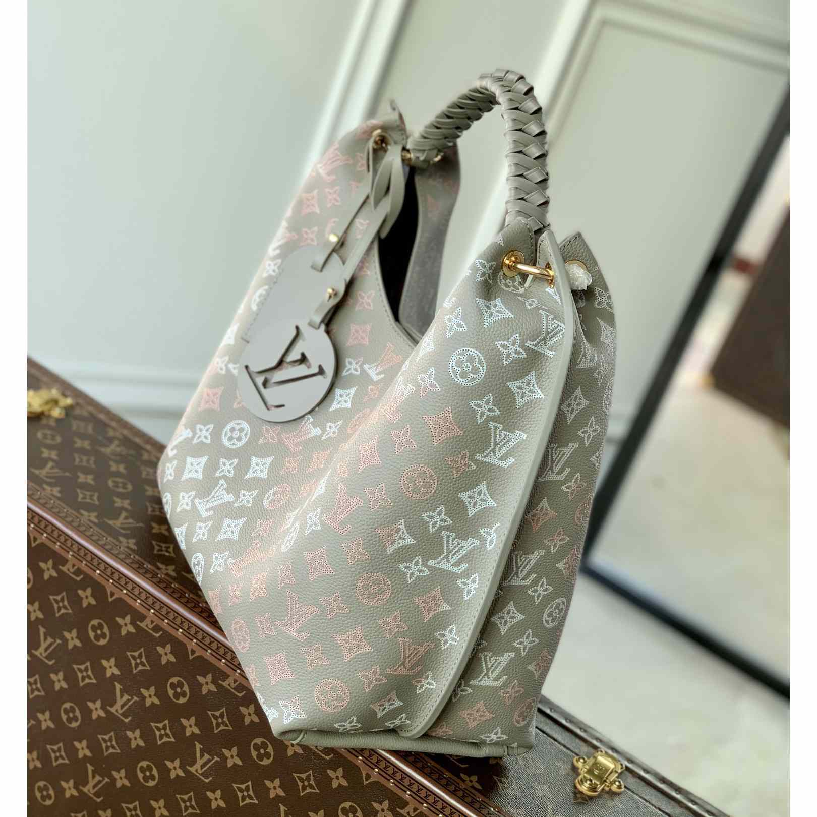 Louis Vuitton Carmel (35×40×17cm)  M23396 - DopestKickz