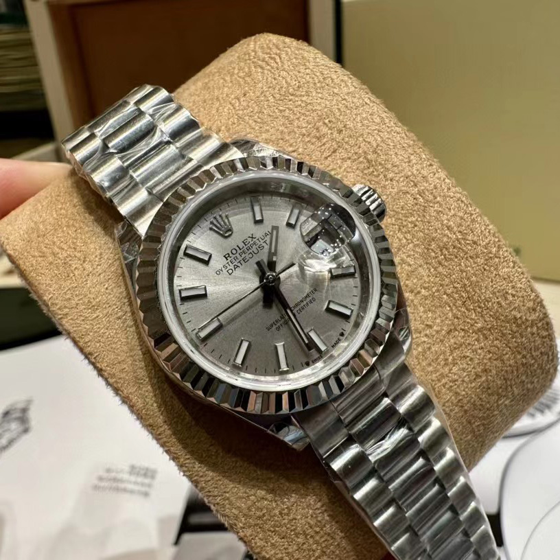 Rolex Date Just Watch    28mm - DopestKickz