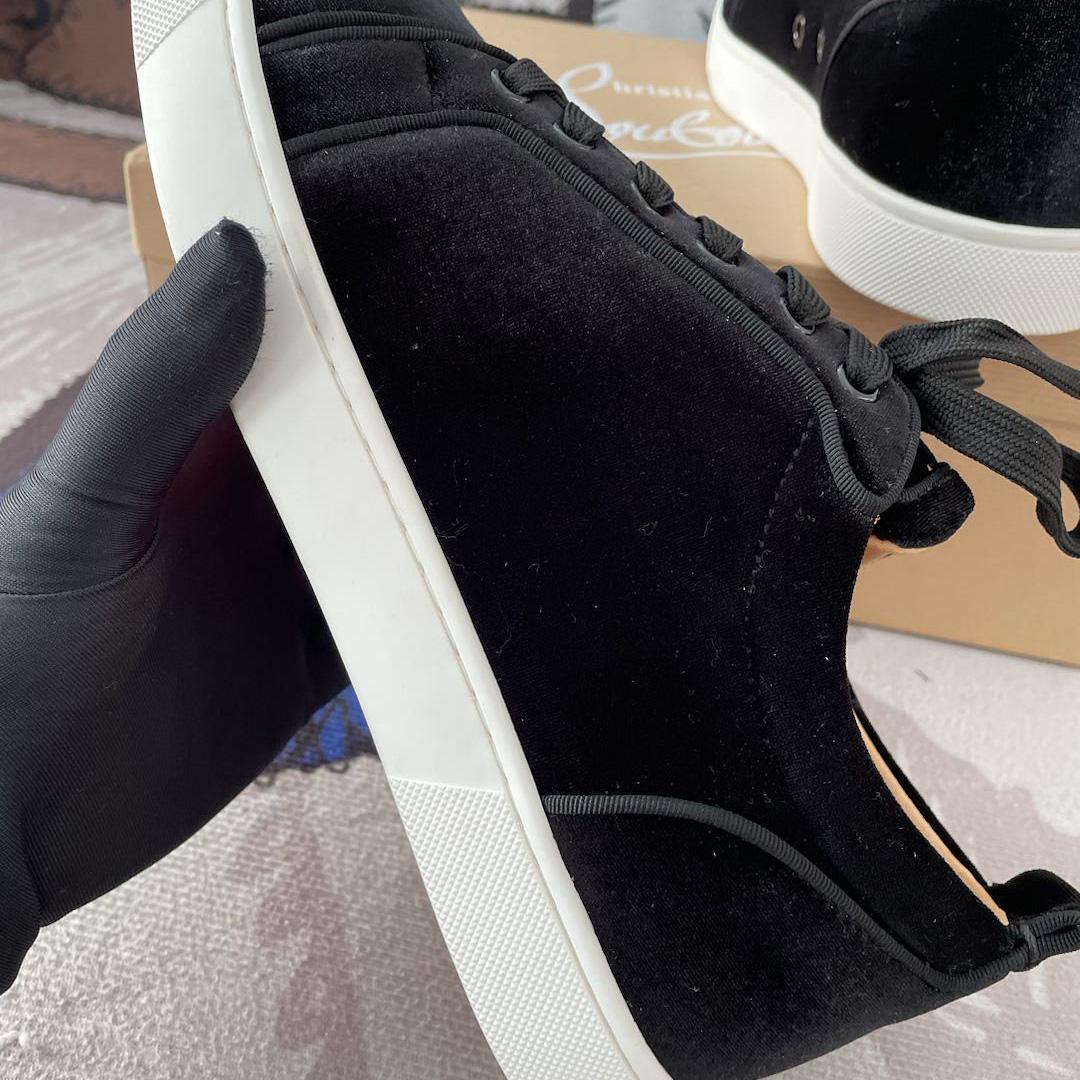 Christian Louboutin Low-Top Sneakers - DopestKickz