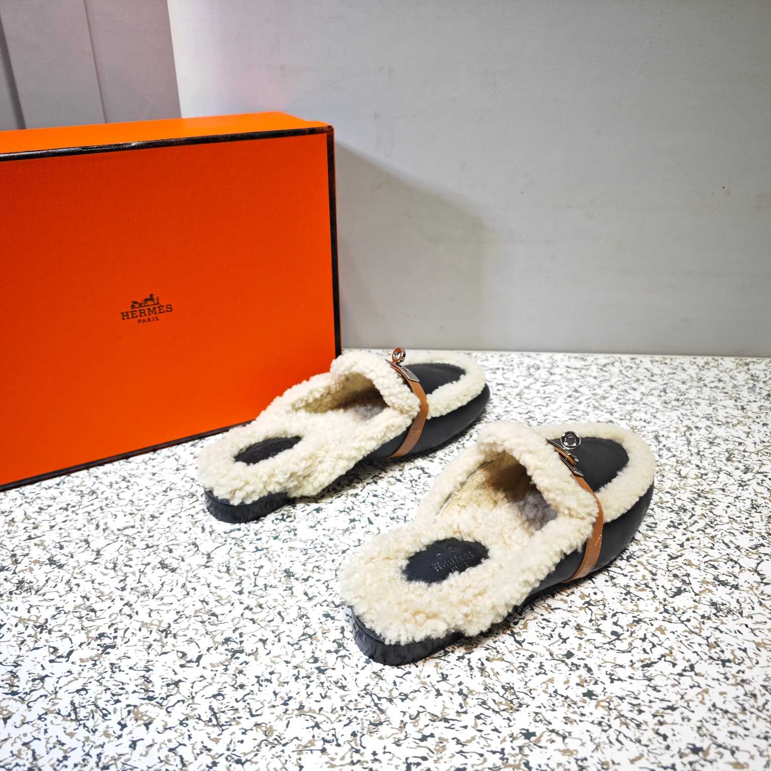 Hermes Oz Mule - DopestKickz