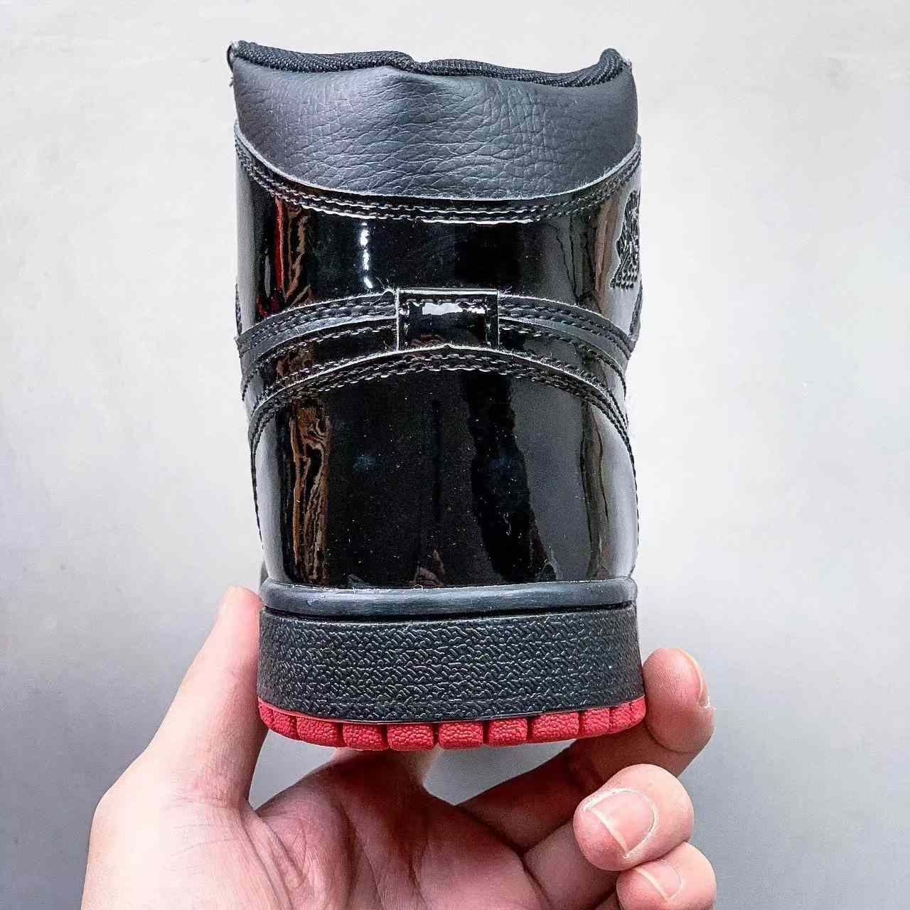 Air Jordan 1 Mid AJ1 Sneaker    1123279Y21 - DopestKickz