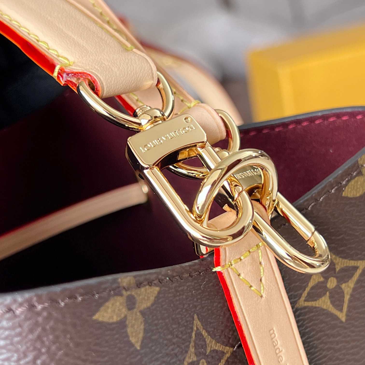 Louis Vuitton Néonoé BB  M46581 - DopestKickz