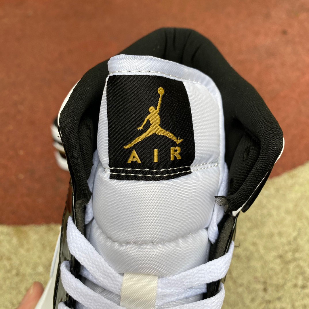 Air Jordan 1 mid Sneakers    852542-007 - DopestKickz