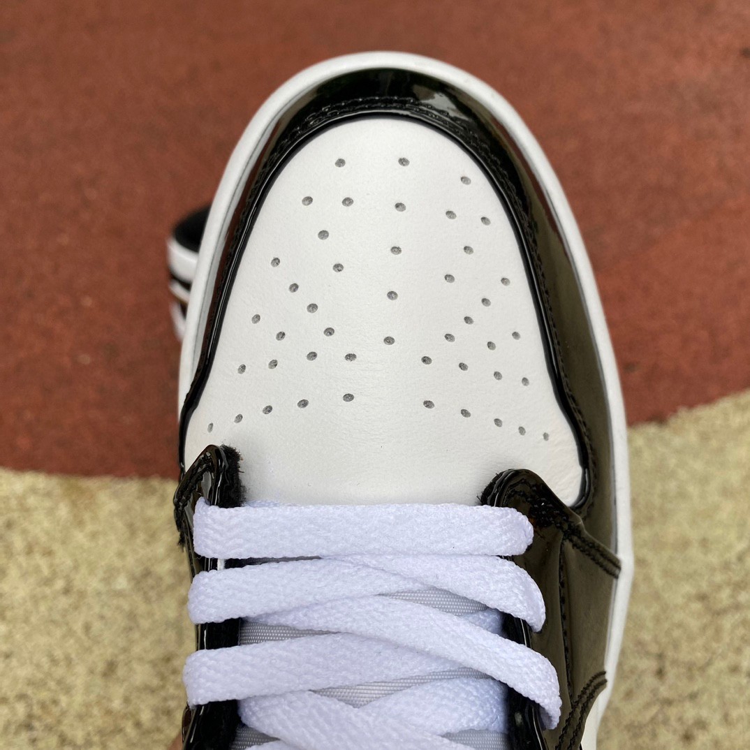 Air Jordan 1 mid Sneakers    852542-007 - DopestKickz