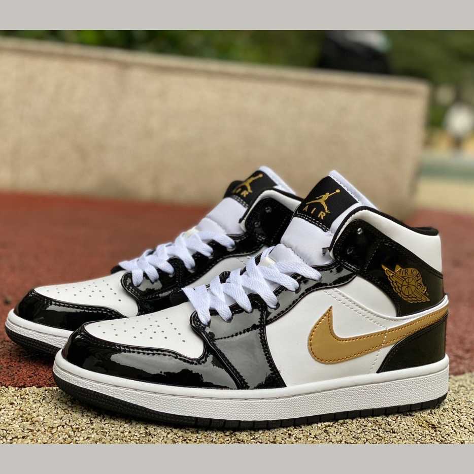 Air Jordan 1 mid Sneakers    852542-007 - DopestKickz