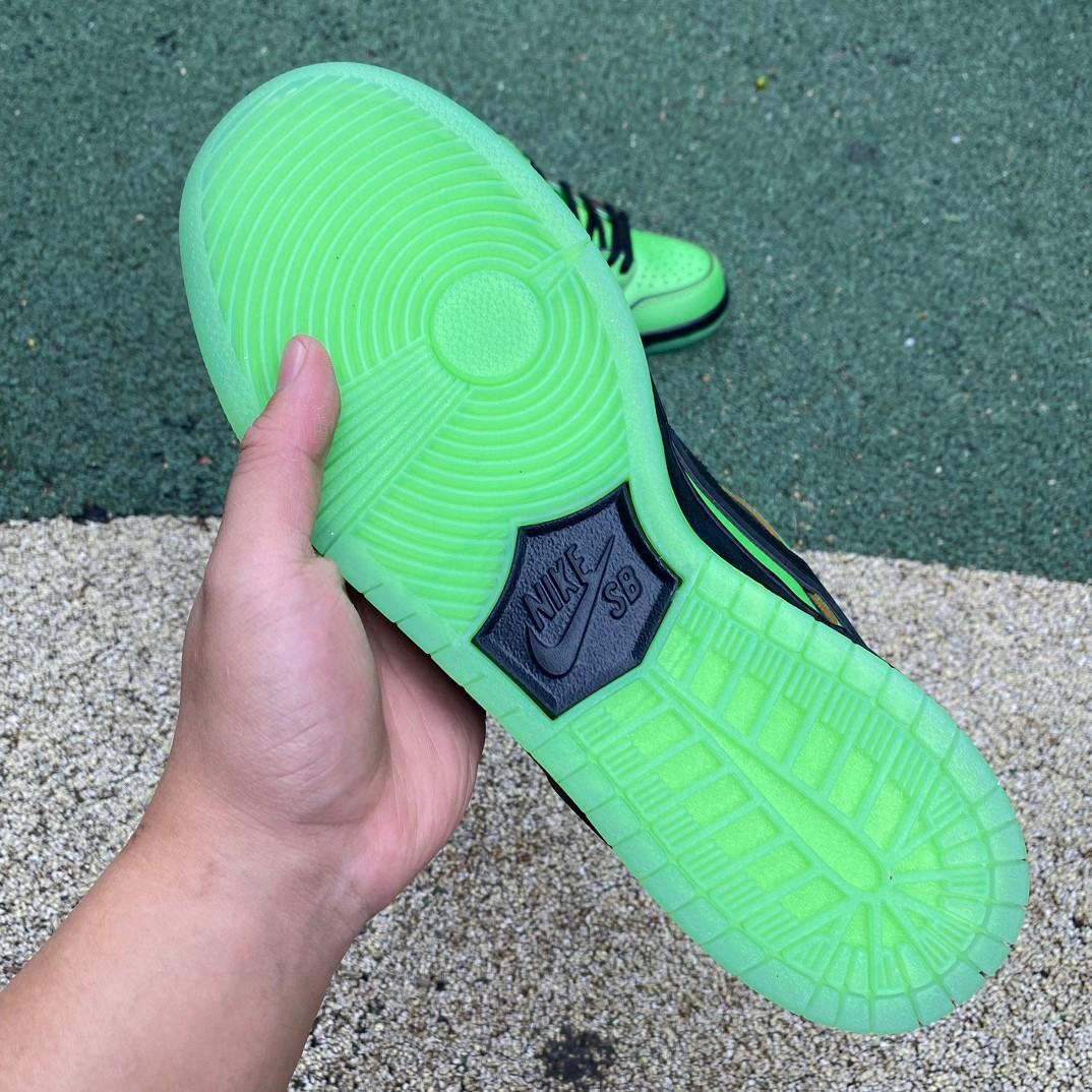 The Powerpuff Girls x Nike SB Dunk Low “Buttercup”Sneaker    FZ8319 300 - DopestKickz