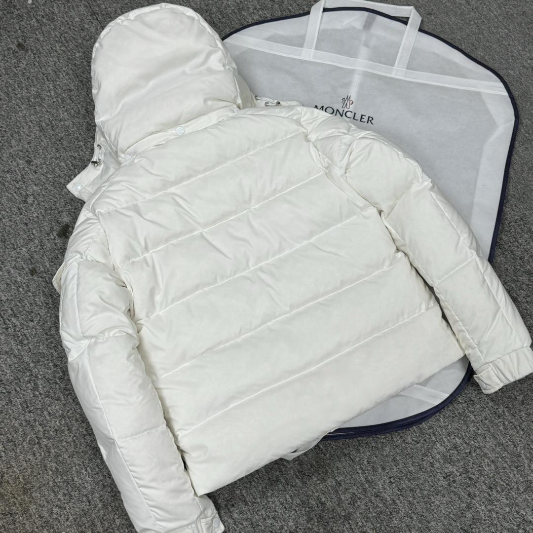 Moncler Vezere Short Down Jacket - DopestKickz