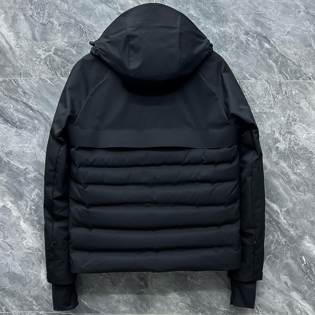 Moncler Short Down Jacket - DopestKickz