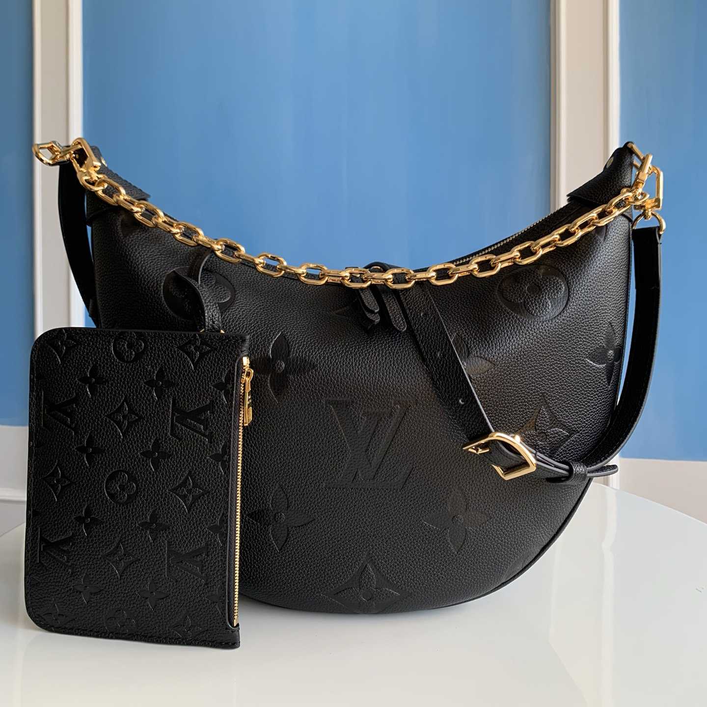 Louis Vuitton Loop Hobo          M46725 - DopestKickz