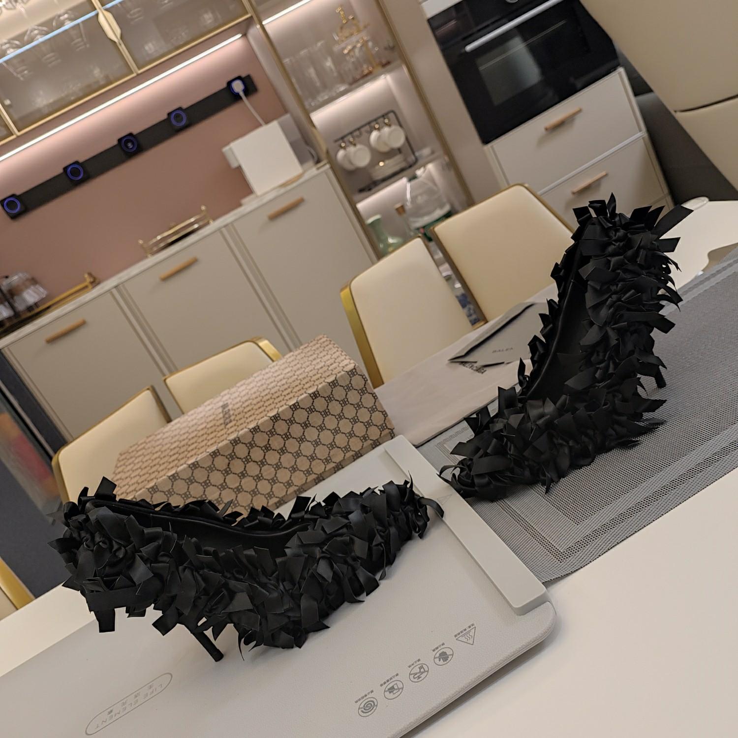 Balenciaga Marie-Antoinette 110mm Pump In Black  - DopestKickz