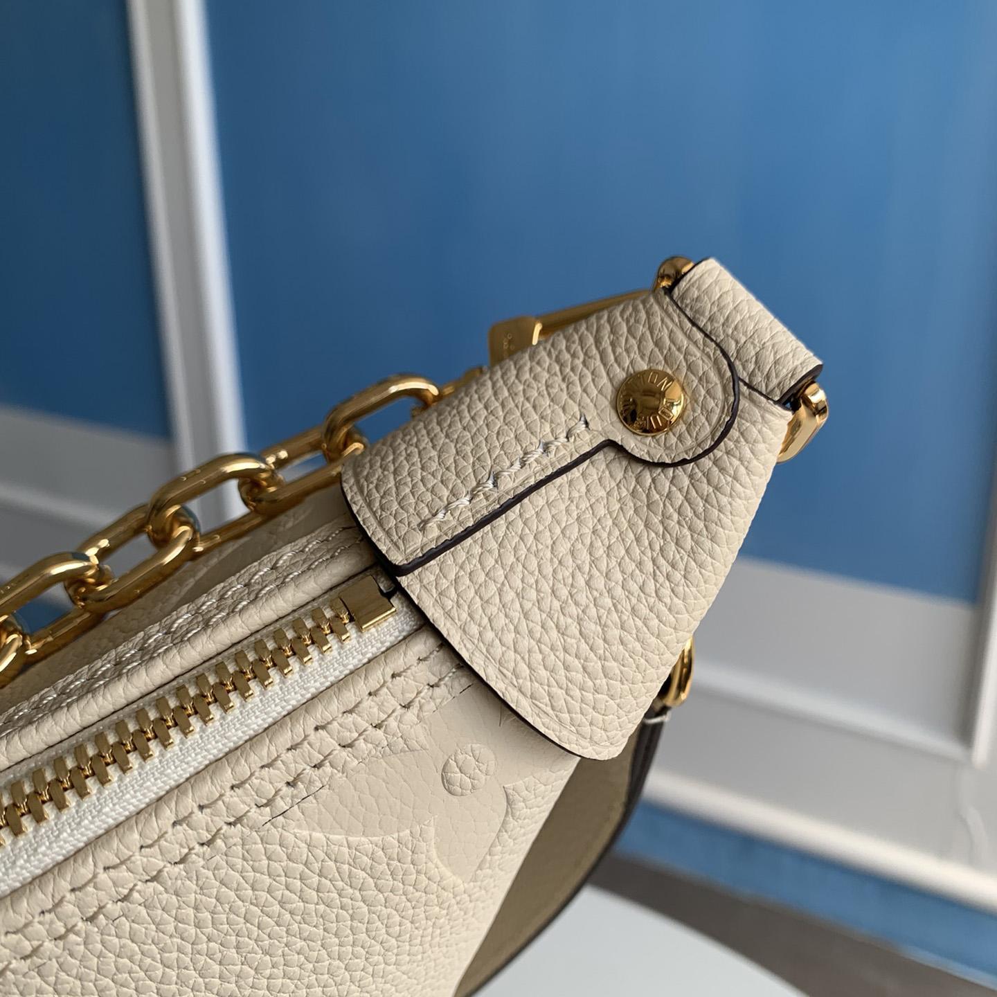 Louis Vuitton Loop Hobo          M46739 - DopestKickz