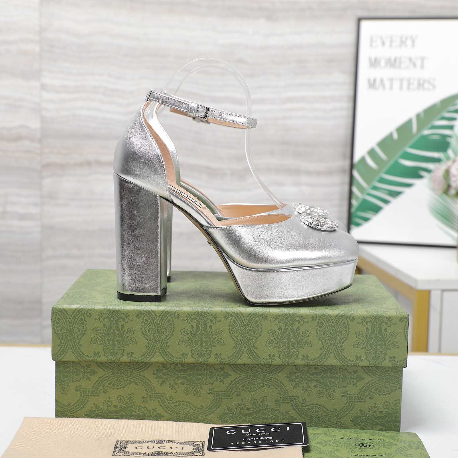 Gucci Women's Platform Pump With Double G - DopestKickz