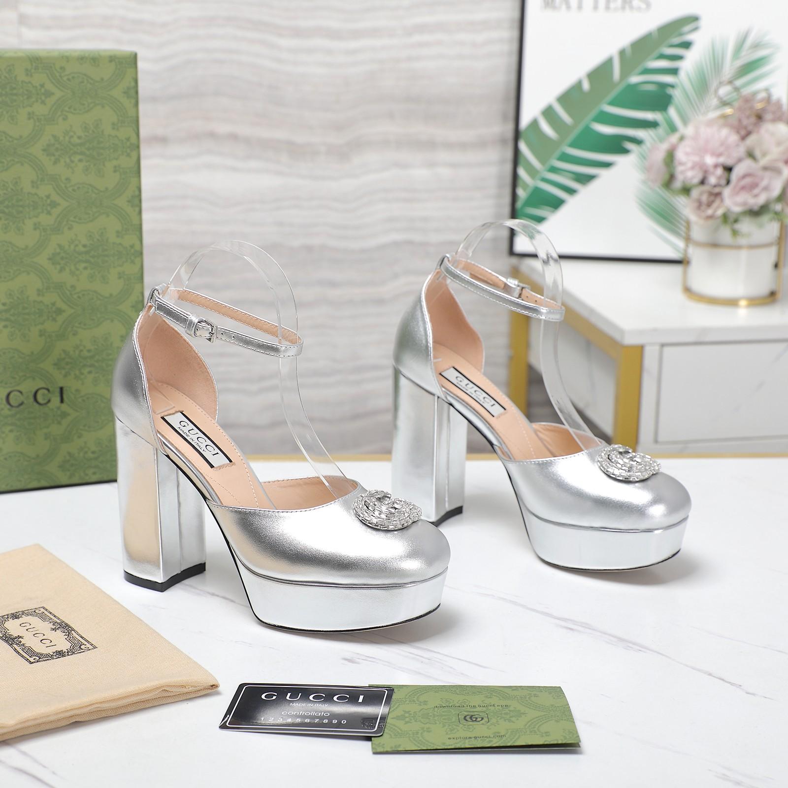 Gucci Women's Platform Pump With Double G - DopestKickz