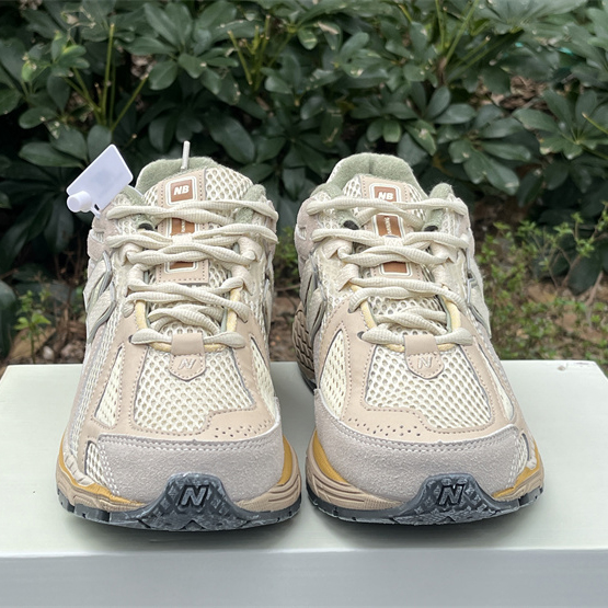 New Balance 1906R Sneakers    M1906RAU - DopestKickz