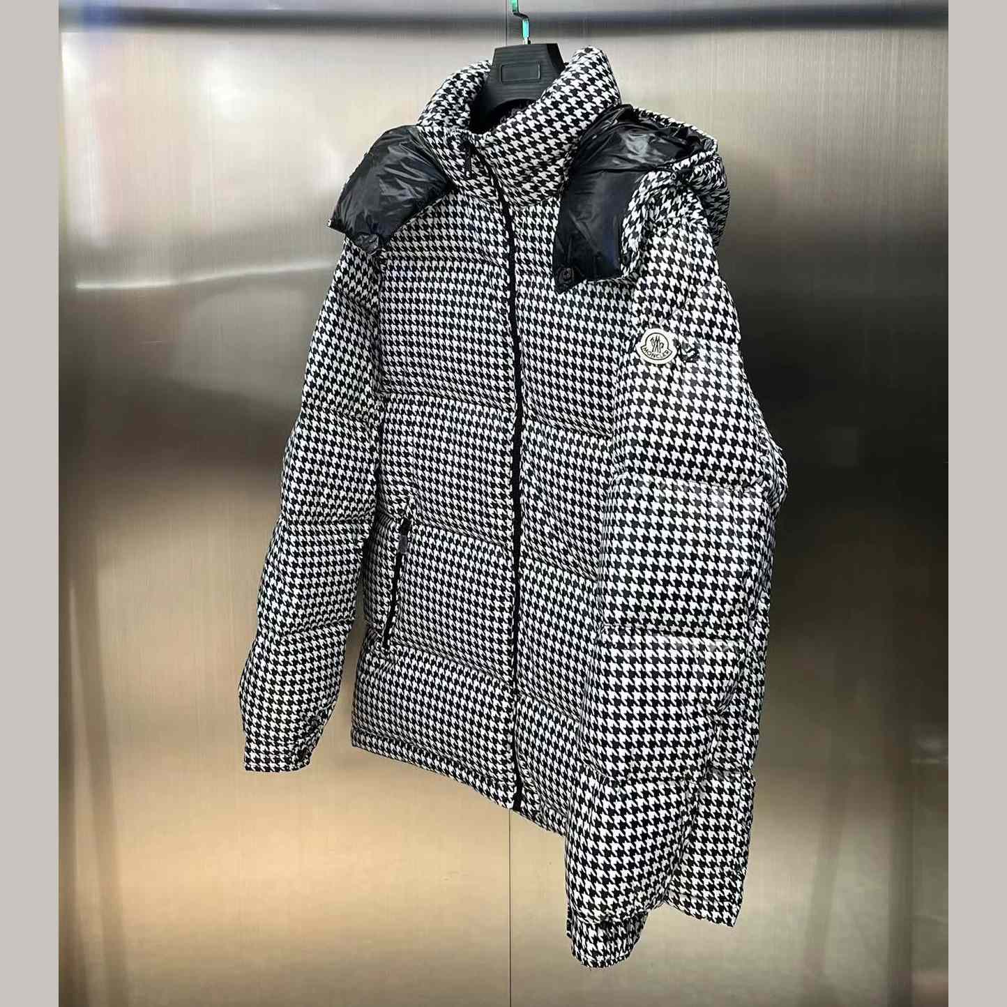 Moncler Socotrine Short Down Jacket - DopestKickz