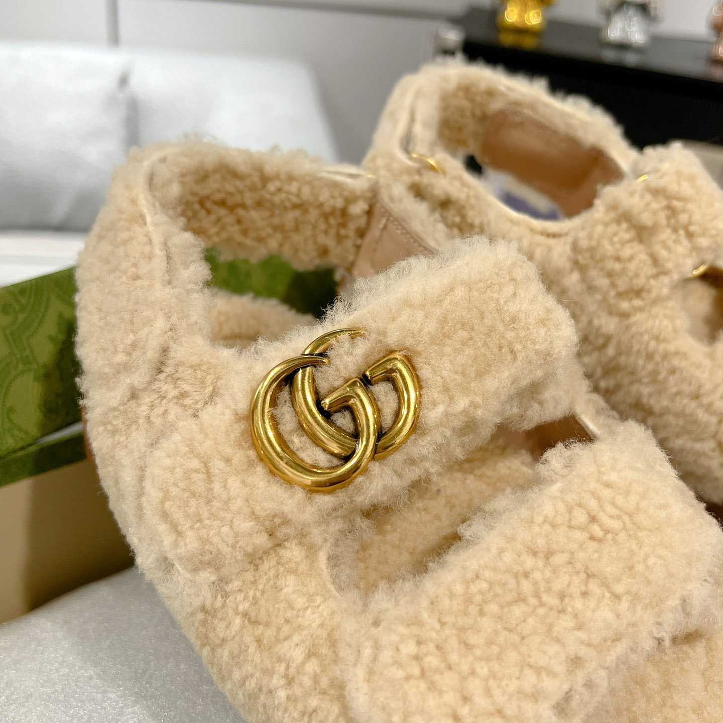 Gucci Women's Double G Sandals - DopestKickz