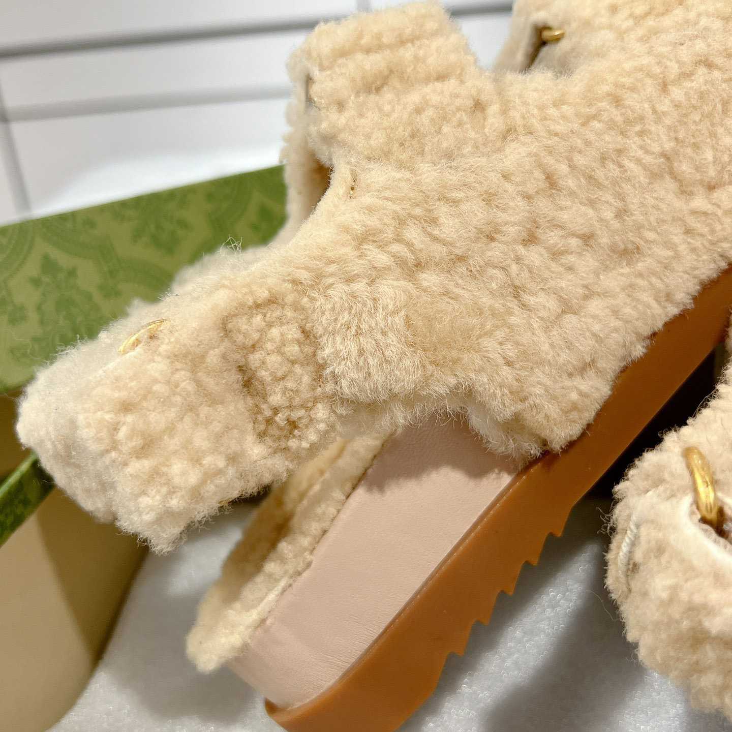 Gucci Women's Double G Sandals - DopestKickz