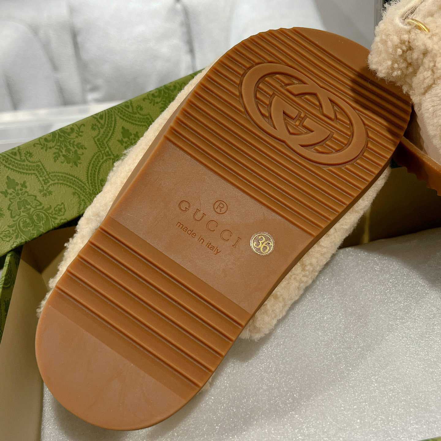 Gucci Women's Double G Sandals - DopestKickz