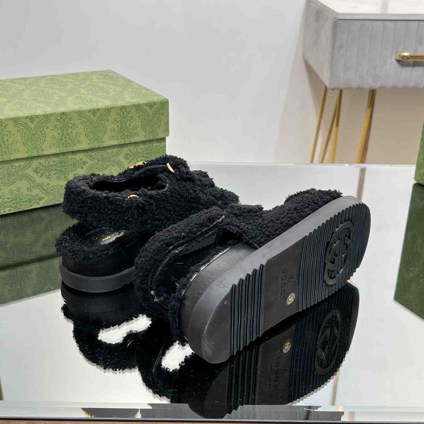 Gucci Women's Double G Sandals - DopestKickz