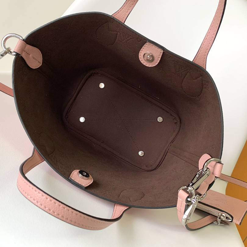 Louis Vuitton Blossom PM  M23196 - DopestKickz