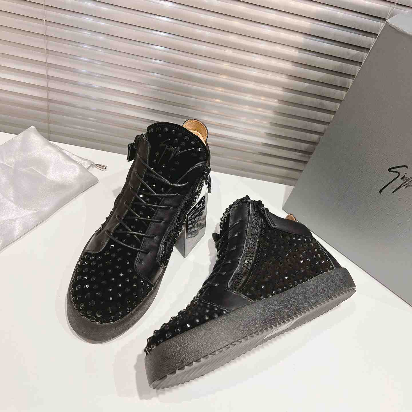 Giuseppe Zanotti Sneakers - DopestKickz