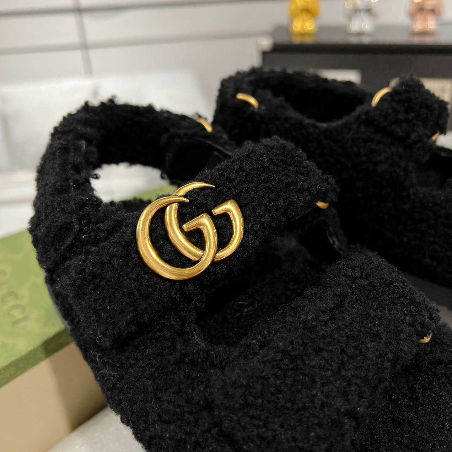 Gucci Women's Double G Sandals - DopestKickz