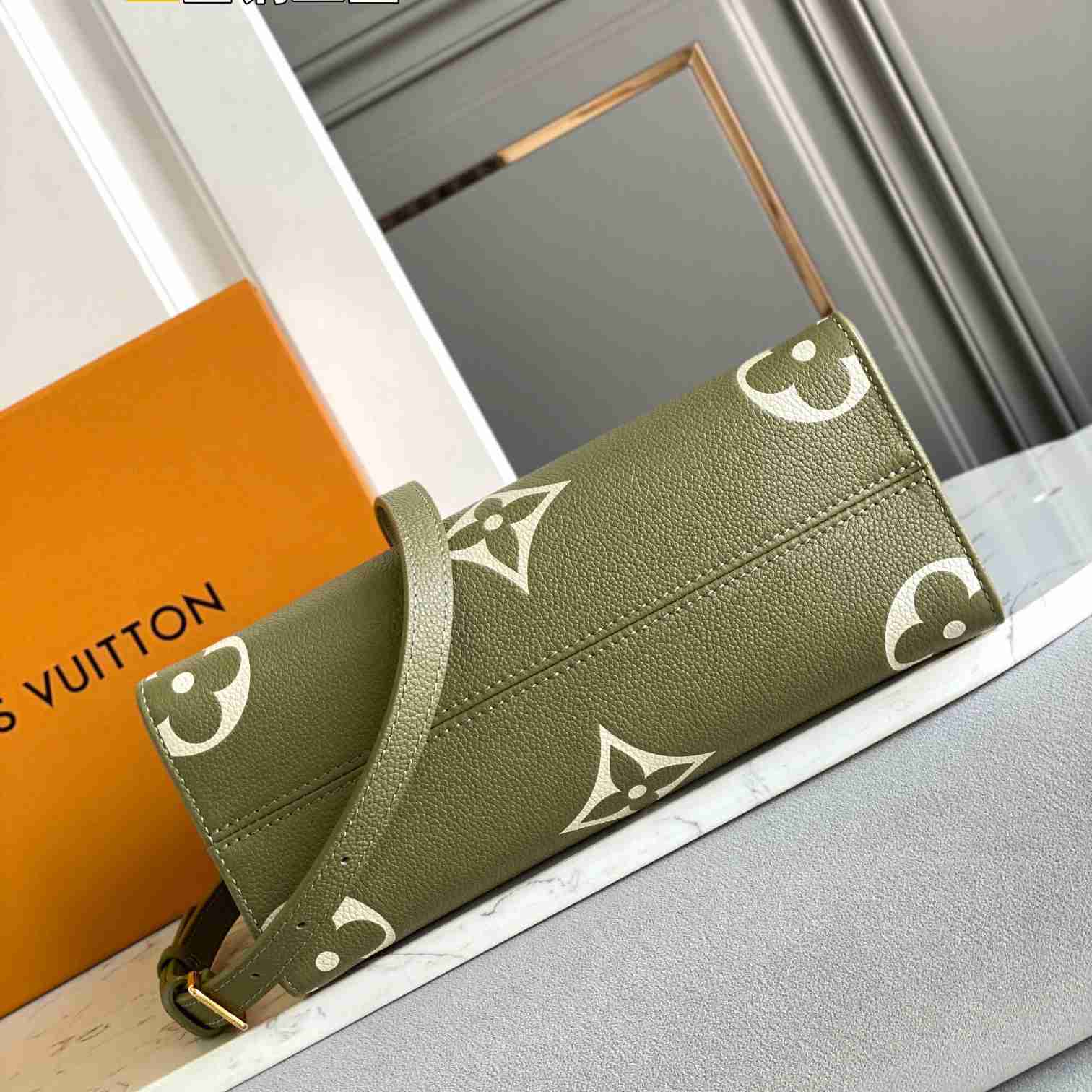 Louis Vuitton OnTheGo PM (25-19-11.5cm)  M46647 - DopestKickz