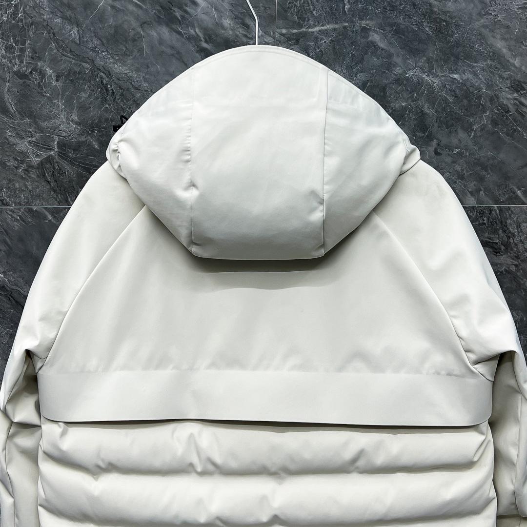 Moncler Short Down Jacket - DopestKickz