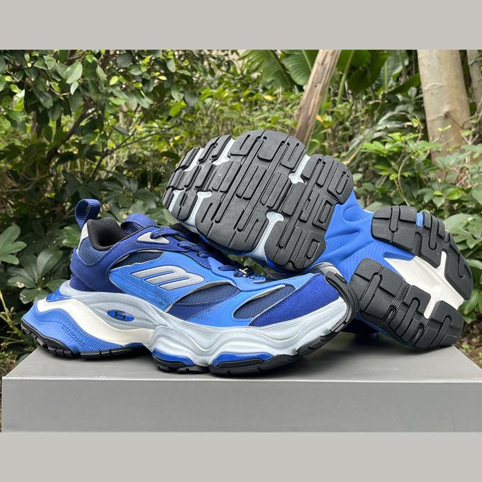 Balenciaga Cargo Sneaker  - DopestKickz