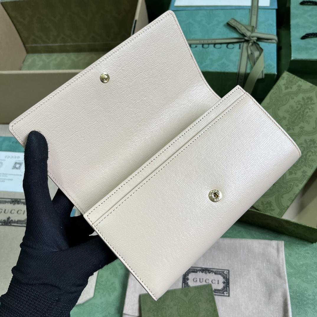 Gucci Continental Wallet With Gucci Script - DopestKickz