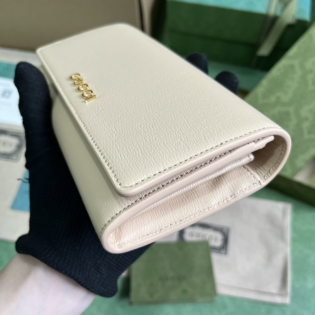 Gucci Continental Wallet With Gucci Script - DopestKickz