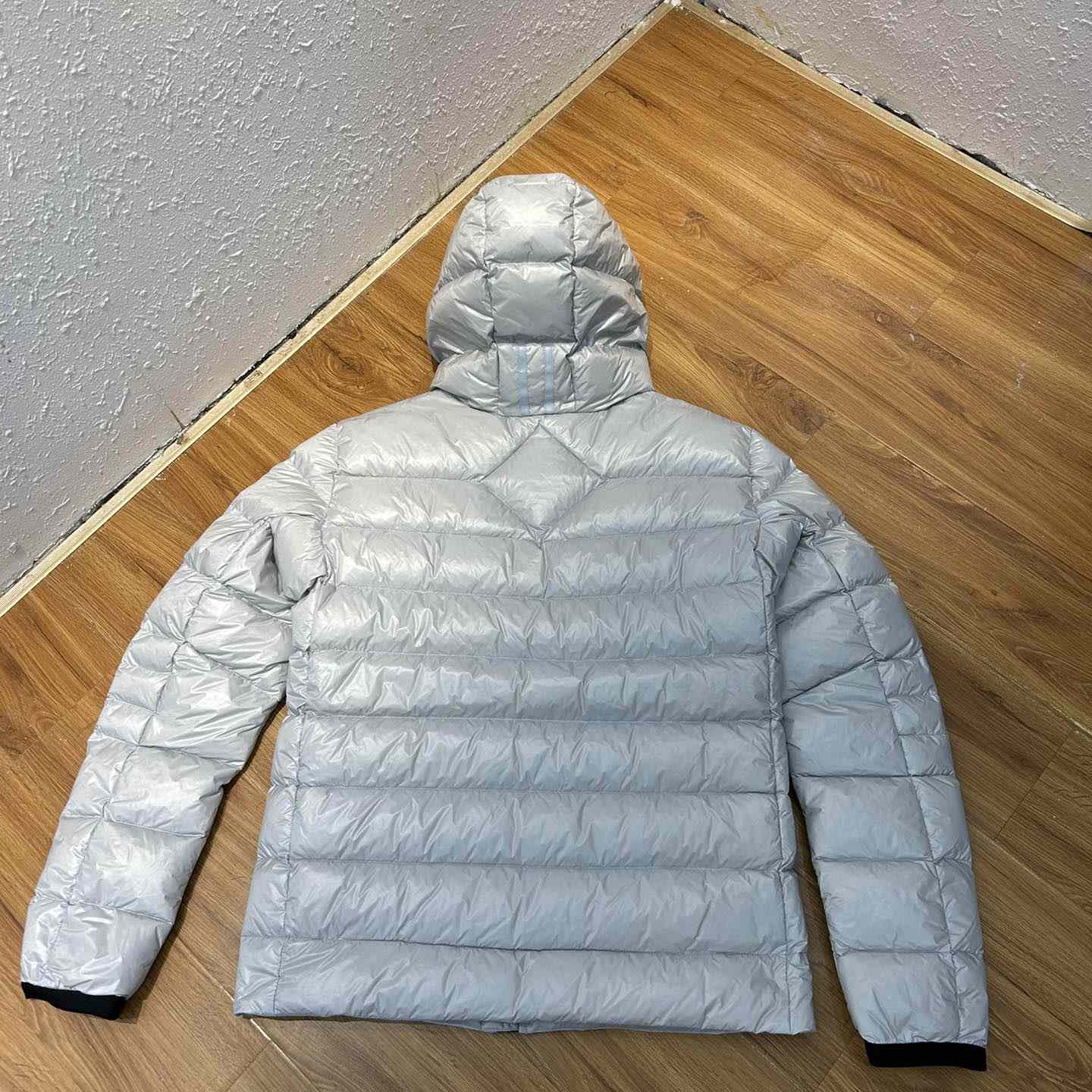 Canada Goose Logo-patch Padded Jacket - DopestKickz