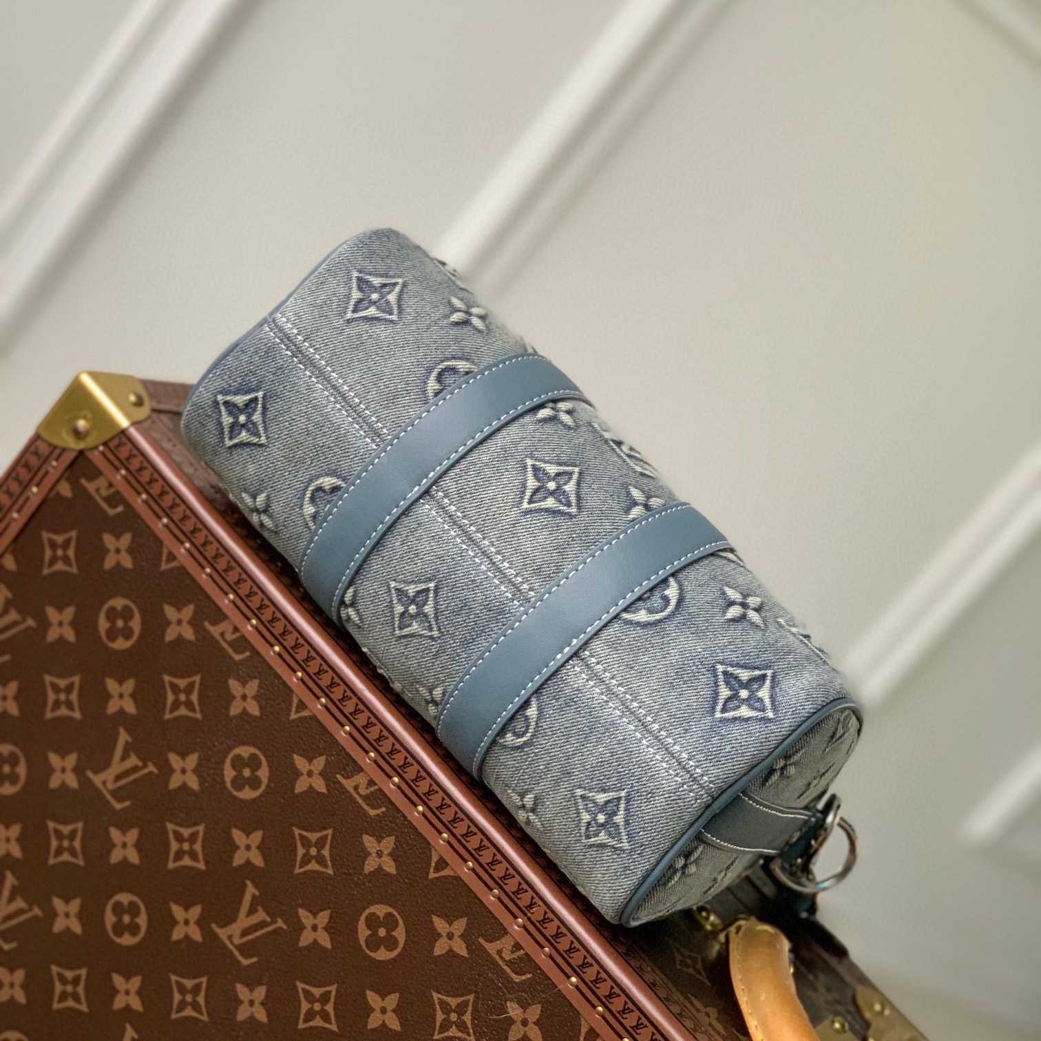 Louis Vuitton Keepall Bandoulière 25   M22762 - DopestKickz
