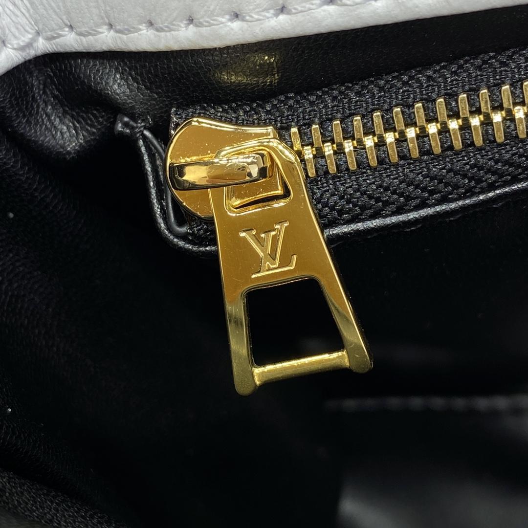 Louis Vuitton GO-14 MM   M22890 - DopestKickz