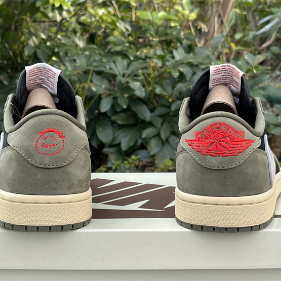 Travis Scott x Air Jordan 1 Low OG Sneaker      DM7866-002 - DopestKickz