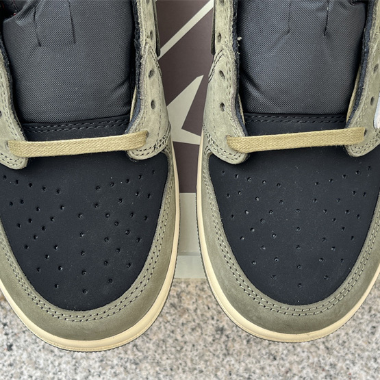 Travis Scott x Air Jordan 1 Low OG Sneaker      DM7866-002 - DopestKickz