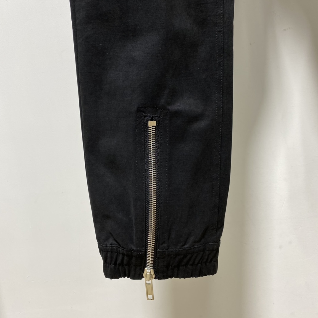 Rick Owens Black Bauhaus Cargo Pants - DopestKickz