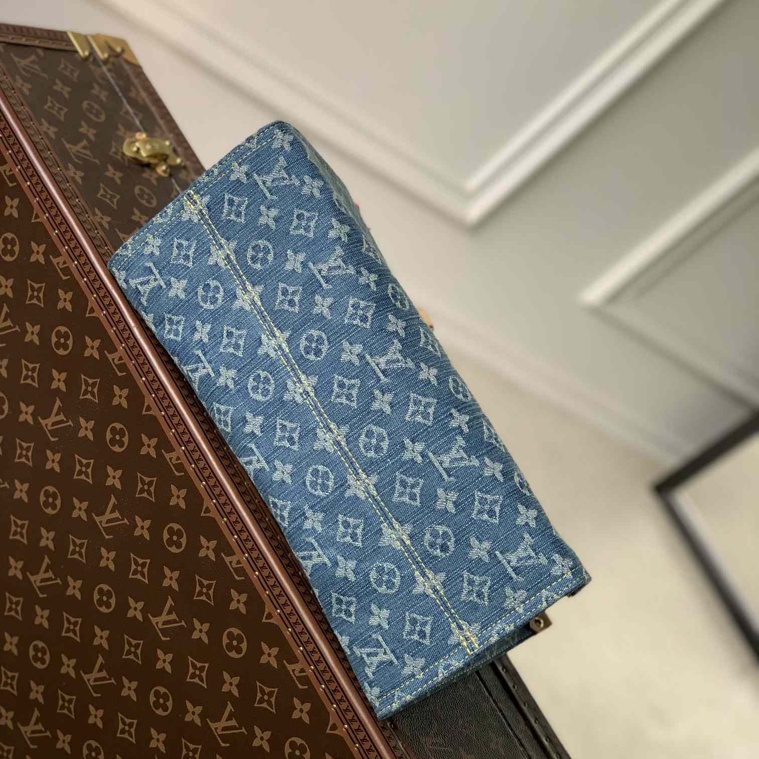 Louis Vuitton OnTheGo MM   M46871 - DopestKickz