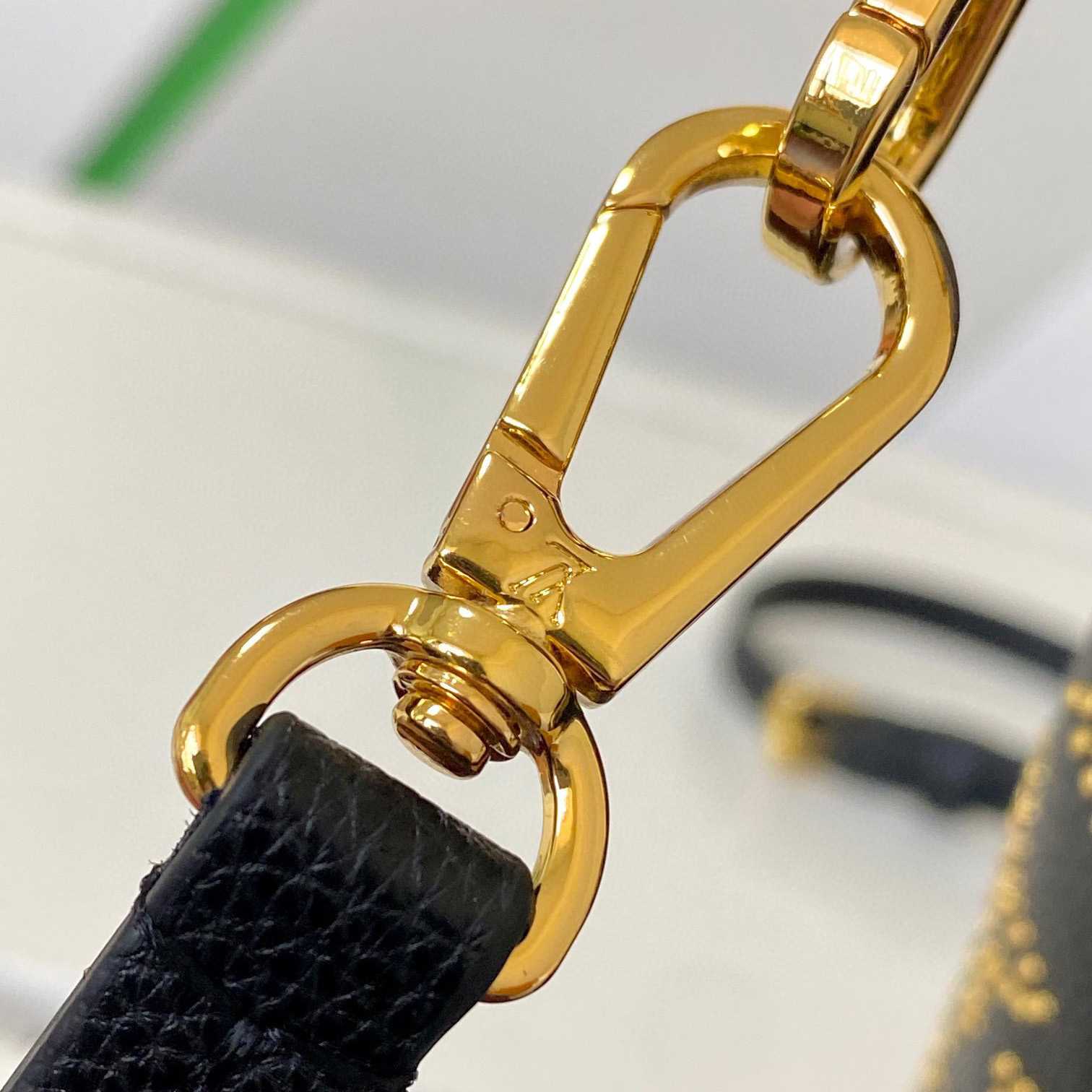 Louis Vuitton Blossom PM  M23393 - DopestKickz