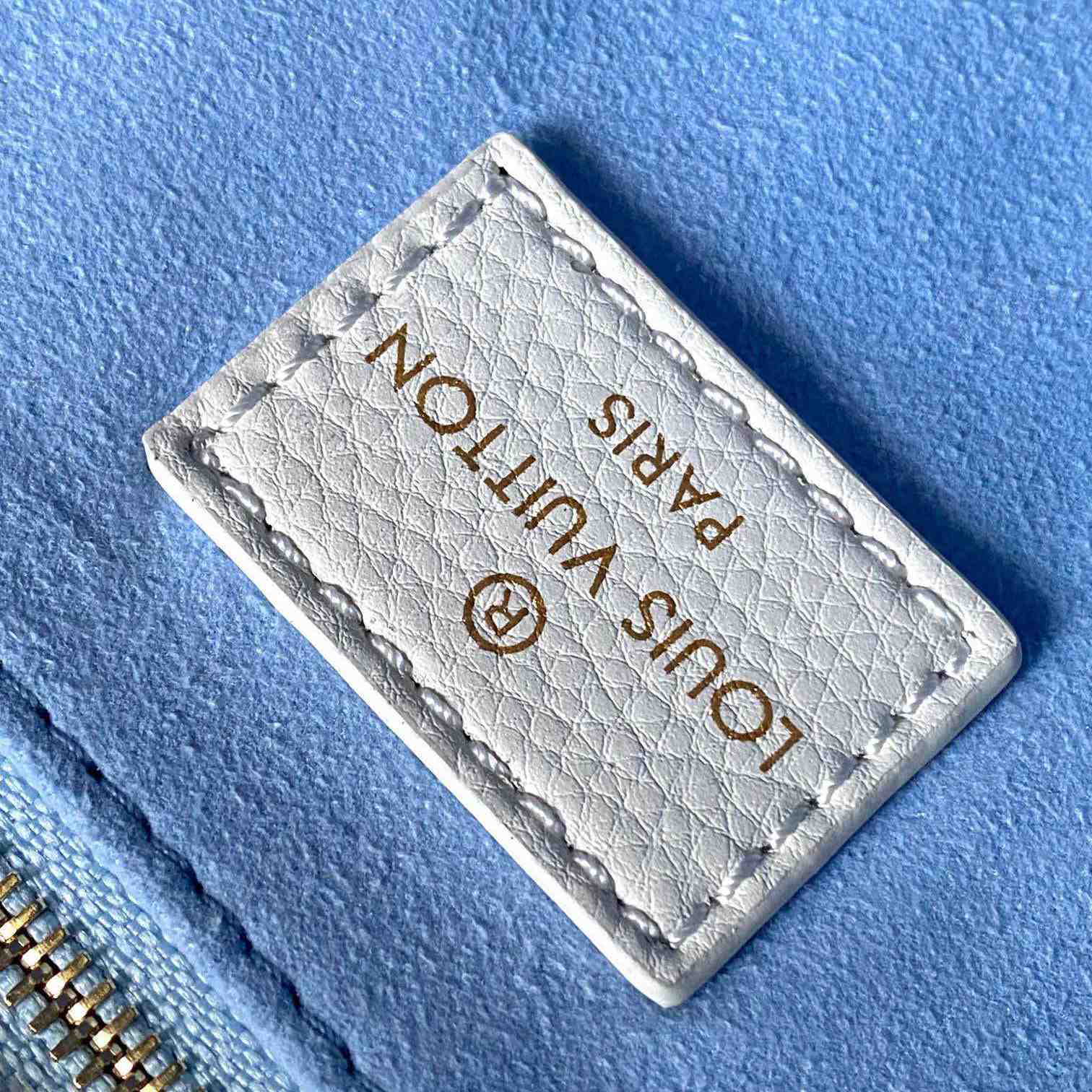 Louis Vuitton OnTheGo PM (25-19-11.5cm)  M46833 - DopestKickz