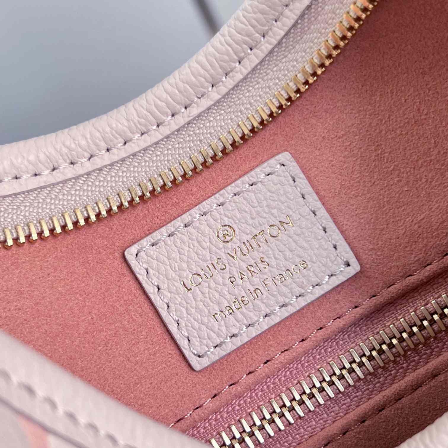 Louis Vuitton CarryAll PM    M24141 - DopestKickz