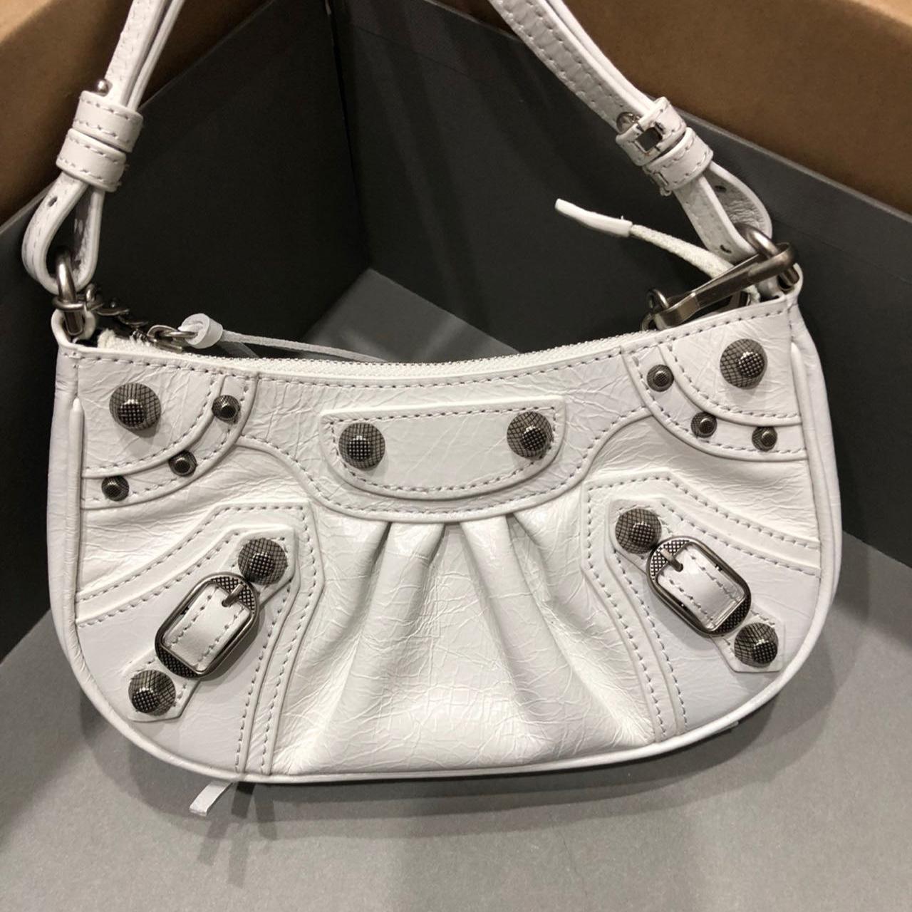 Balenciaga mini Le Cagole Embossed Shoulder Bag   20-11-4 CM - DopestKickz