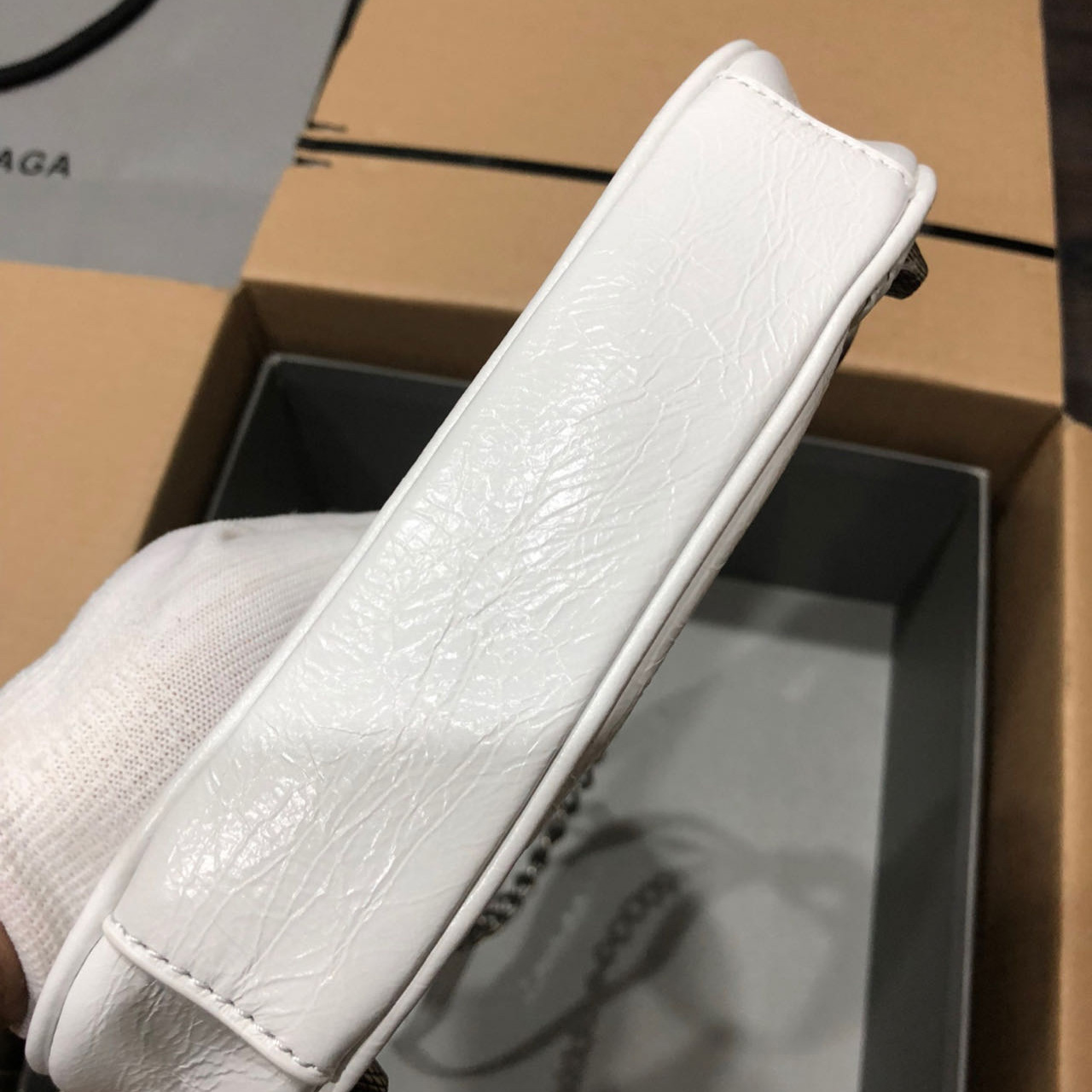 Balenciaga mini Le Cagole Embossed Shoulder Bag   20-11-4 CM - DopestKickz