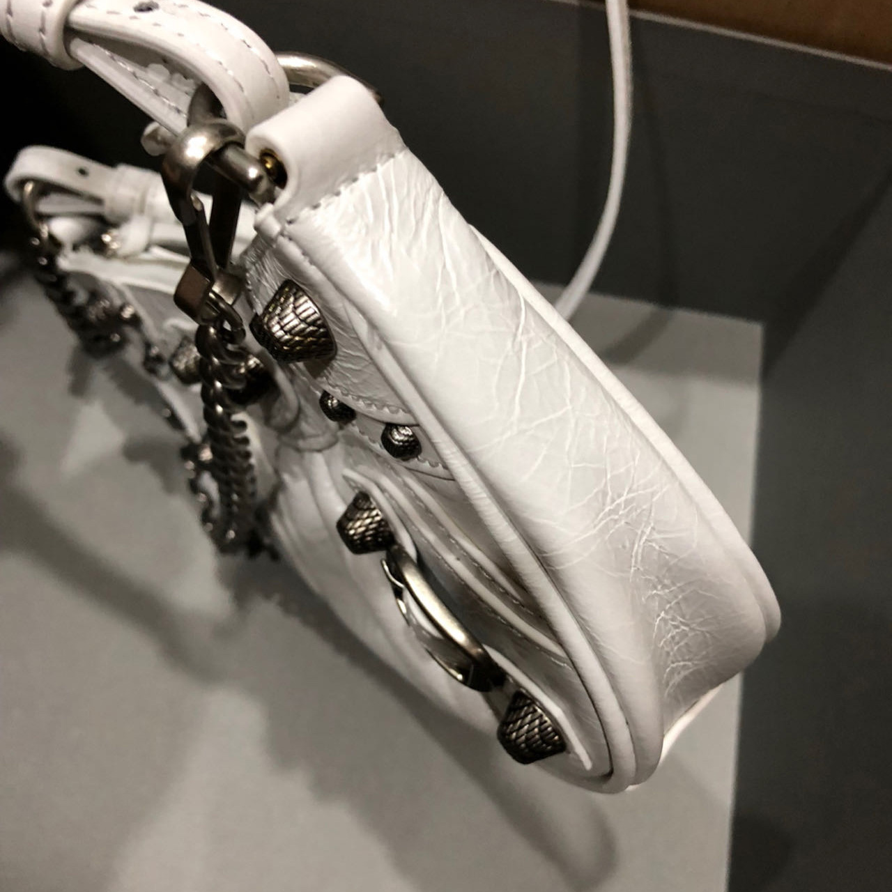 Balenciaga mini Le Cagole Embossed Shoulder Bag   20-11-4 CM - DopestKickz